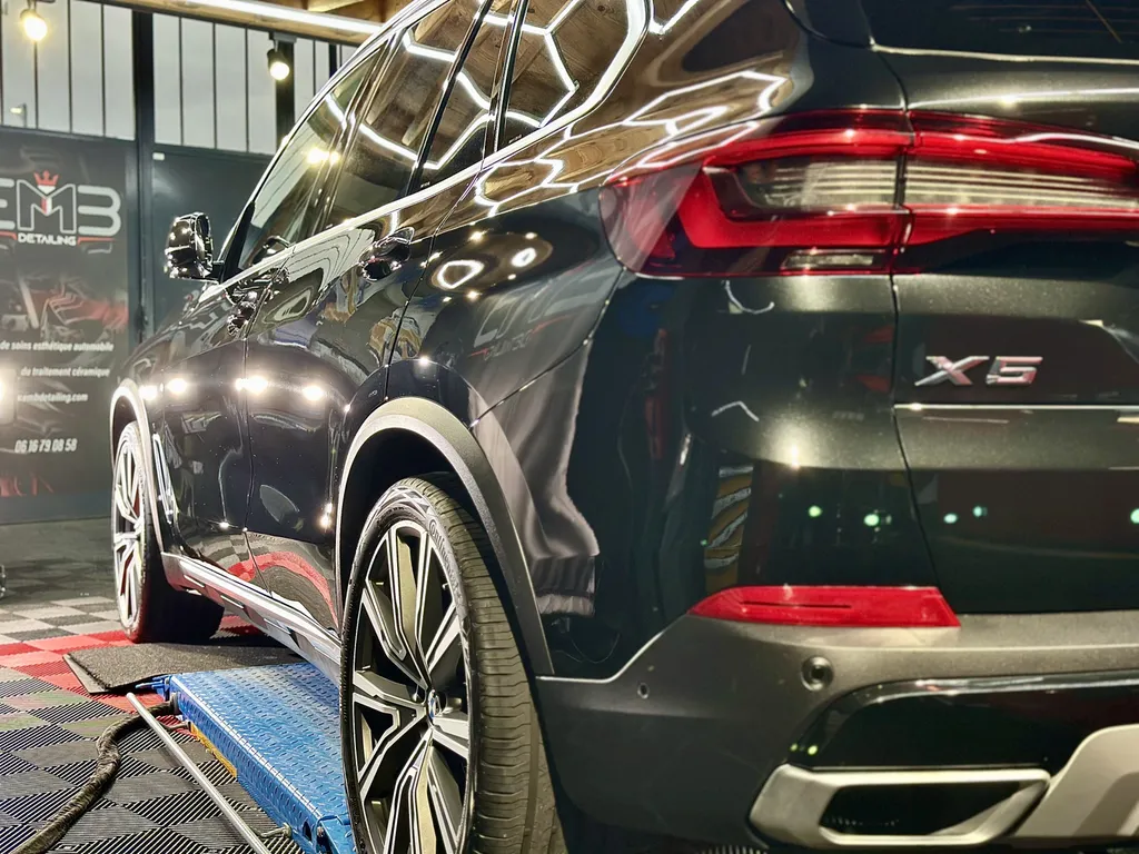 Traitement céramique Vaugneray proche de lyon spécialiste BMW X5