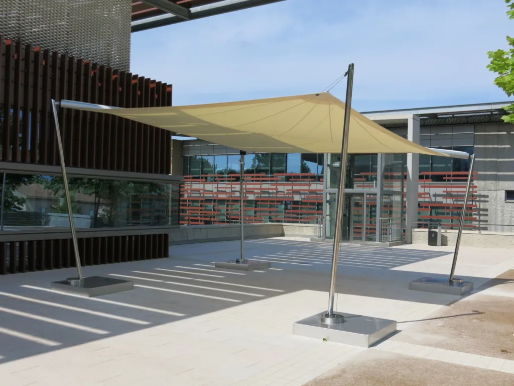 Terrasse SODEXHO Restaurant d'entreprise CREDIT AGRICOLE Terrasse SODEXHO Restaurant d'entreprise CREDIT AGRICOLE