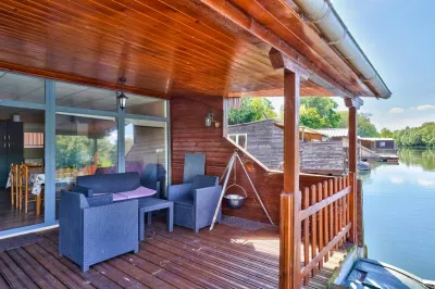 Shooting photo immobilier d'une Maison flottante à Carrière sous Poissy dans les Yvelines