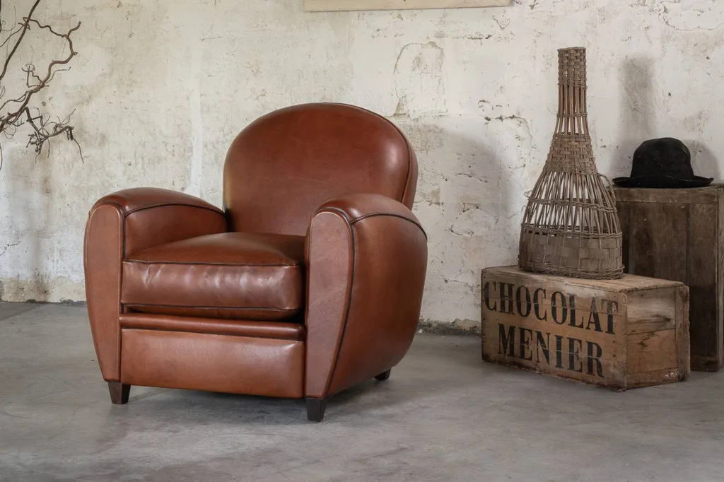 Fauteuil club en cuir marron 83400 Hyères près de Toulon