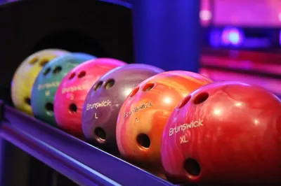 Privatiser un bowling pour une soirée d'intégration proche de Paris 75