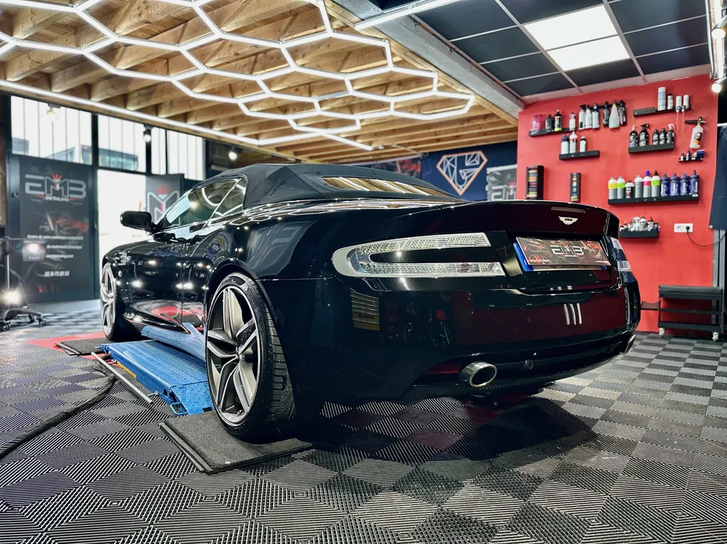rénovation carrosserie protection PPF traitement céramique lyon Aston Martin DB9 Volante 