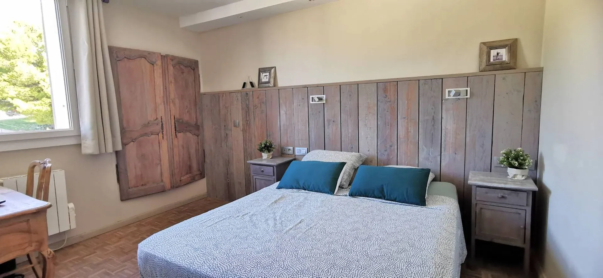 Vente appartement T4 Cassis  avec terrasse vue exceptionnelle dans une résidence fermée avec piscine et parking privé