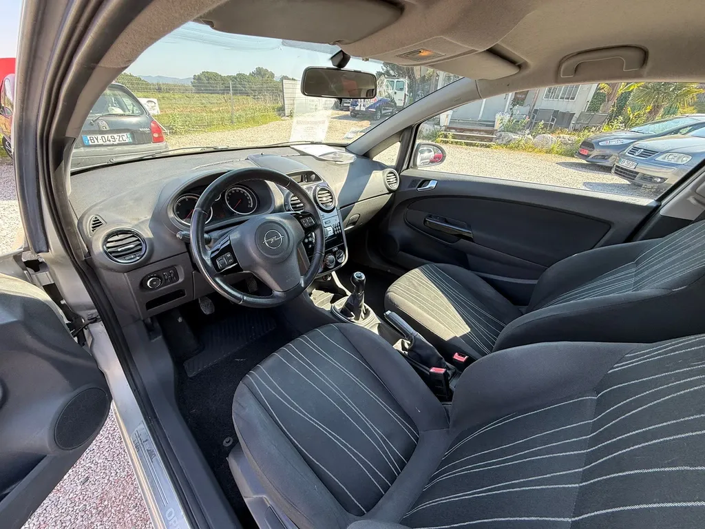 OPEL CORSA 1.3 CDTI 75CV édition 111 
3 Portes 