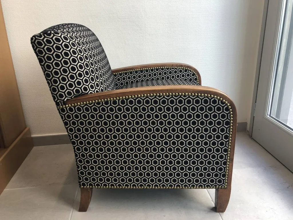 Réfection complète d'un fauteuil art Déco pour un hôtel à Megève