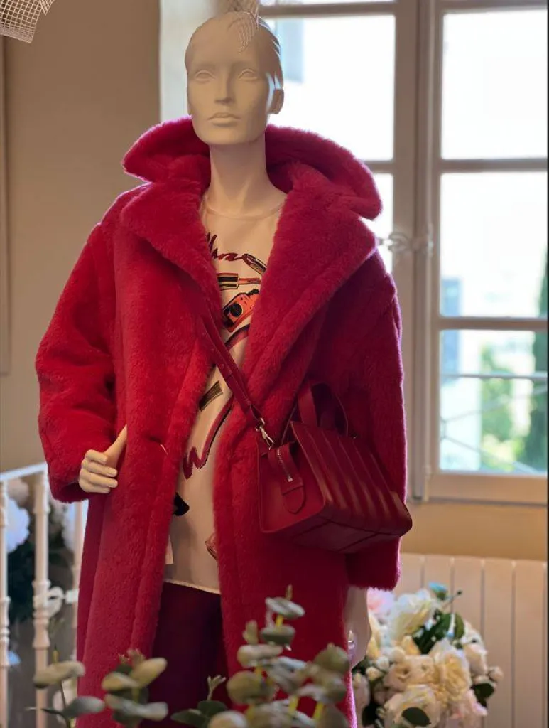 Espace Femme chez Sacha Mode à Ménerbes