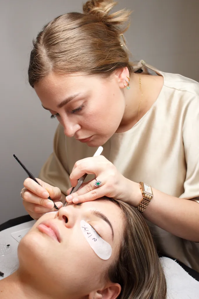 Armony Marcadet – Centre de beauté pour le regard à Orthez, proche Pau et Dax