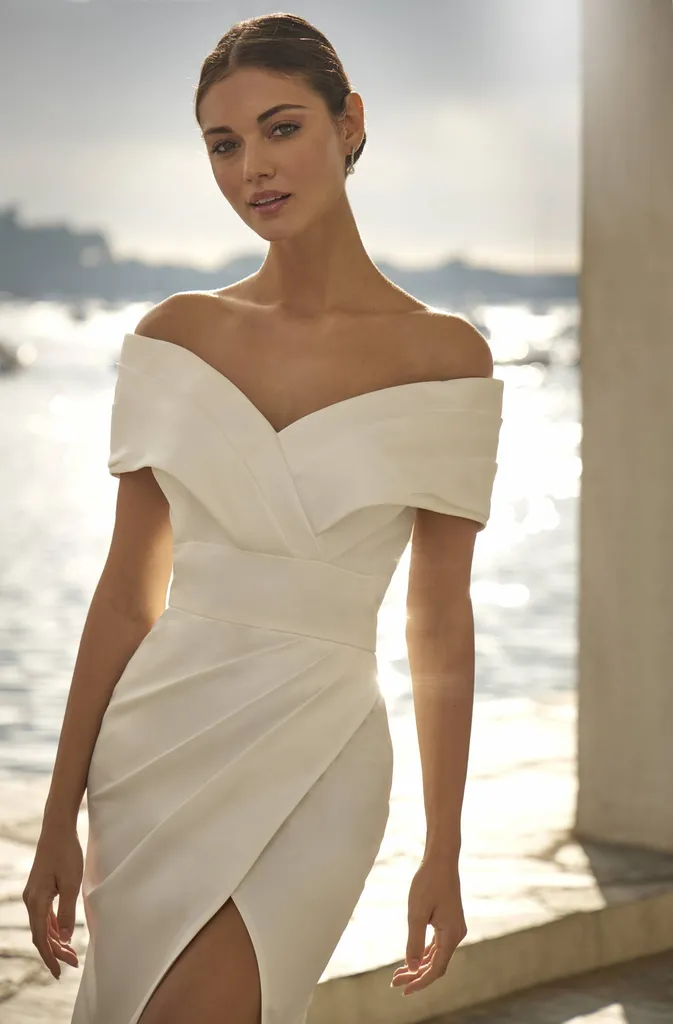Robe de mariée moderne simple Marseille