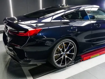 Effet hydrophobe amélioré avec Gtechniq EXO V5, facilitant l’entretien et la protection de la carrosserie. #PaintProtection #AutoDetailing #GtechniqEXOV5