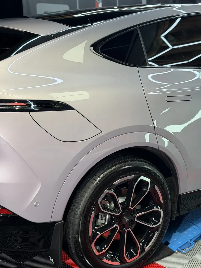 Où faire un traitement céramique sur un XPENG G6 près de Lyon ?