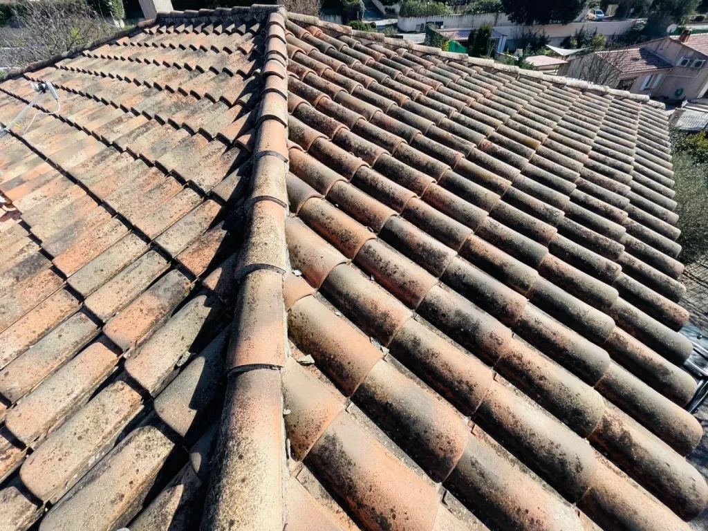 toiture sur fuveau avant intervention