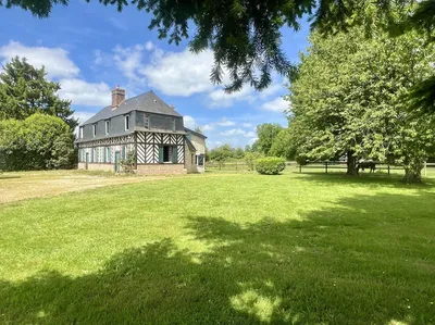A VENDRE - Propriété Normande de charme avec dépendances et 3,9 hectares de terrain– À 5 min de Lisieux (14100) et 35 min de la Côte Fleurie (Deauville 14800)