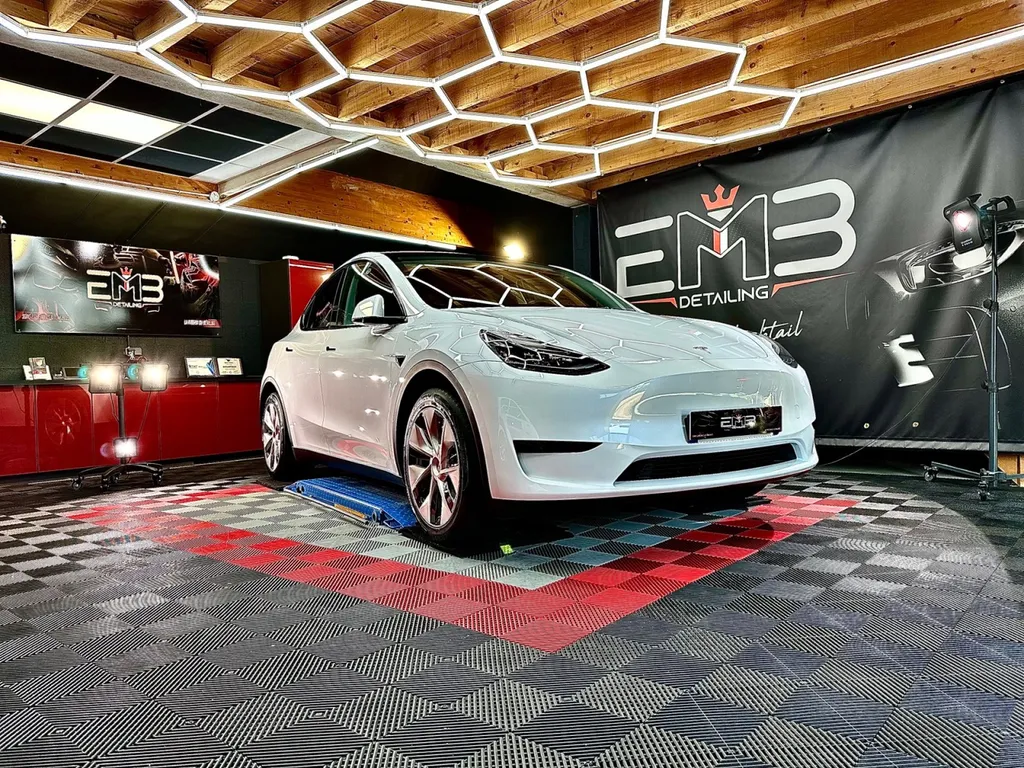 Protection carrosserie tesla model Y Lyon traitement céramique 