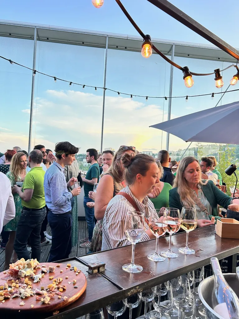 Organisez un afterwork original à Lyon et dans le Rhône, traiteur convivial pour entreprises