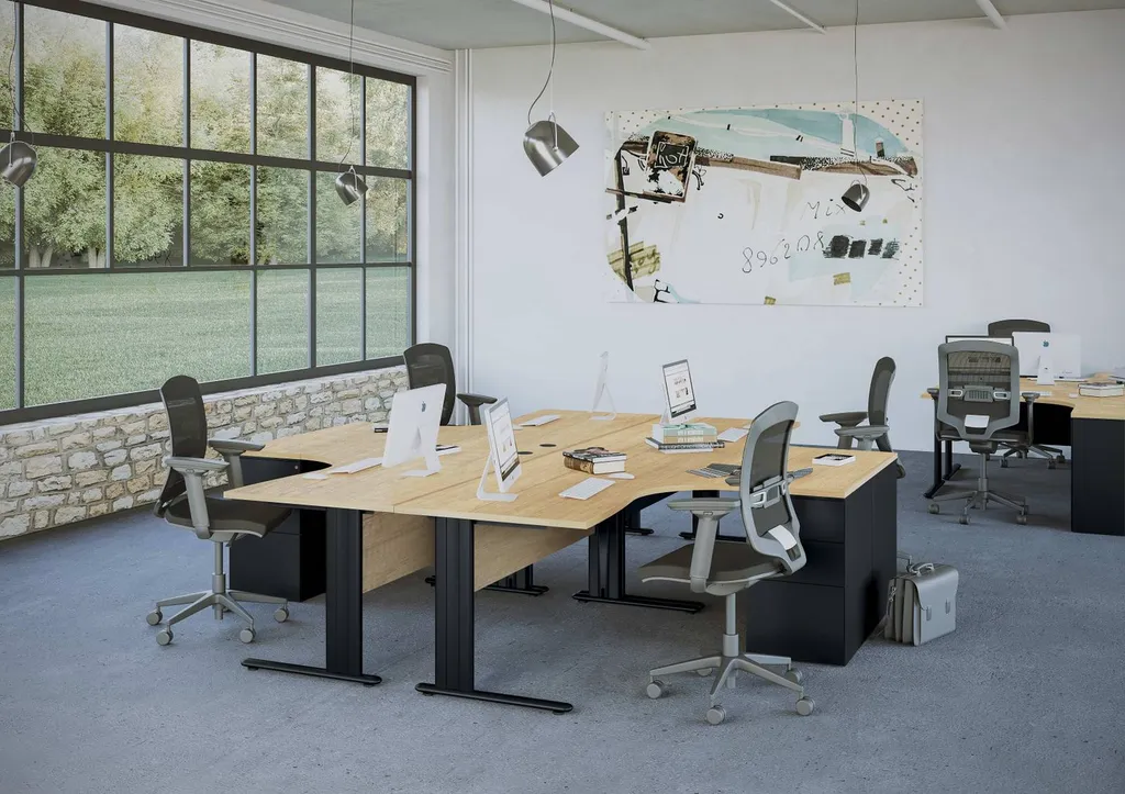 Aménagement d'un bureau administratif avec bureaux opératifs à Marseille