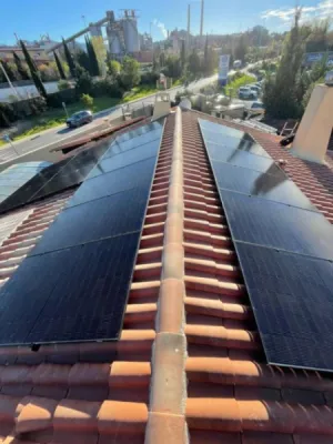 Installation de panneaux Dualsun 500 biverre à Gardanne dans les Bouches du Rhône