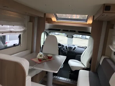 SALON CAMPING CAR