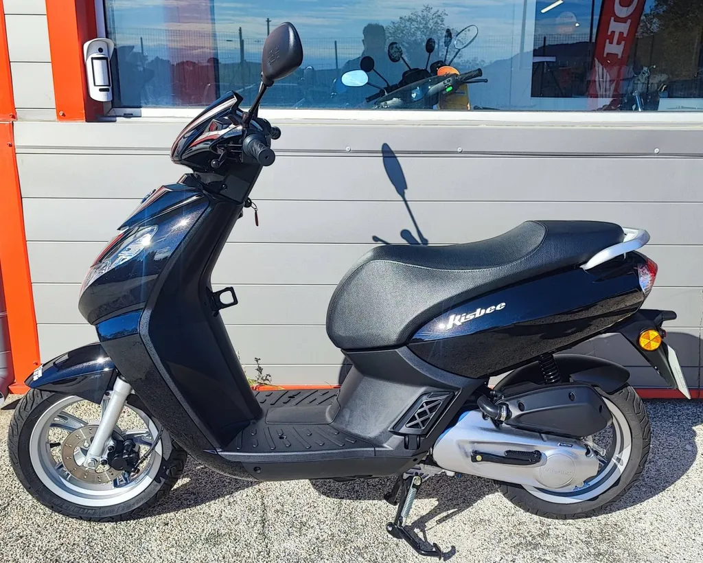 PEUGEOT KISBEE 50cc DU 06/2023 AVEC 430 KM.