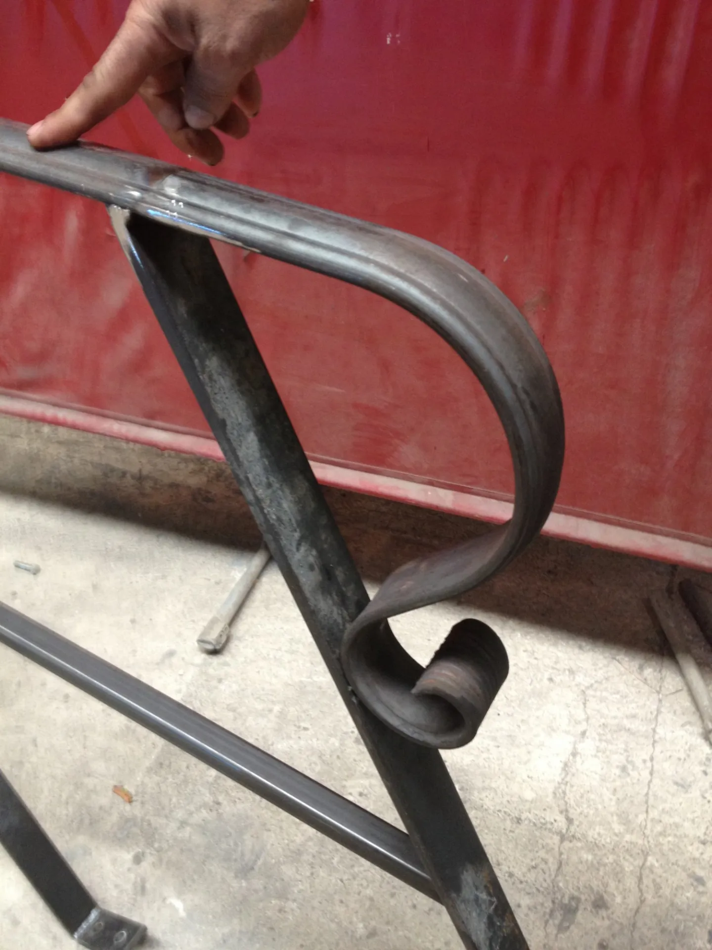 PETIT GARDE CORPS EN FER POUR ESCALIER EN FABRICATION MARTIGUES 13