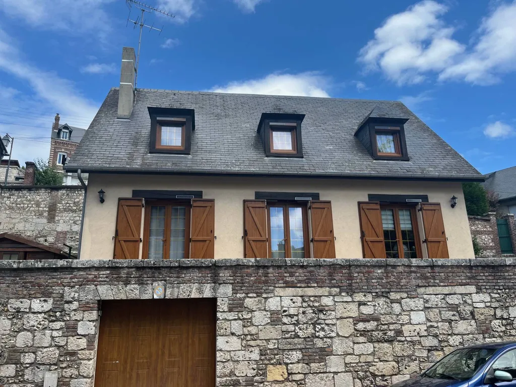 Maison à vendre à Caudebec-en-Caux - Proximité quais de Seine - 3 chambres - Ecoles et commerces à pied !