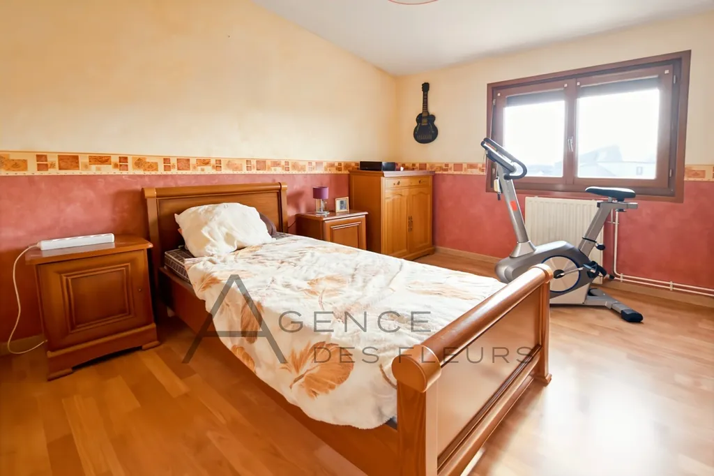 À vendre maison de 104 m² sur un terrain de 650 m² sur la commune de SAINT PIERRE LES ELBEUF 76320