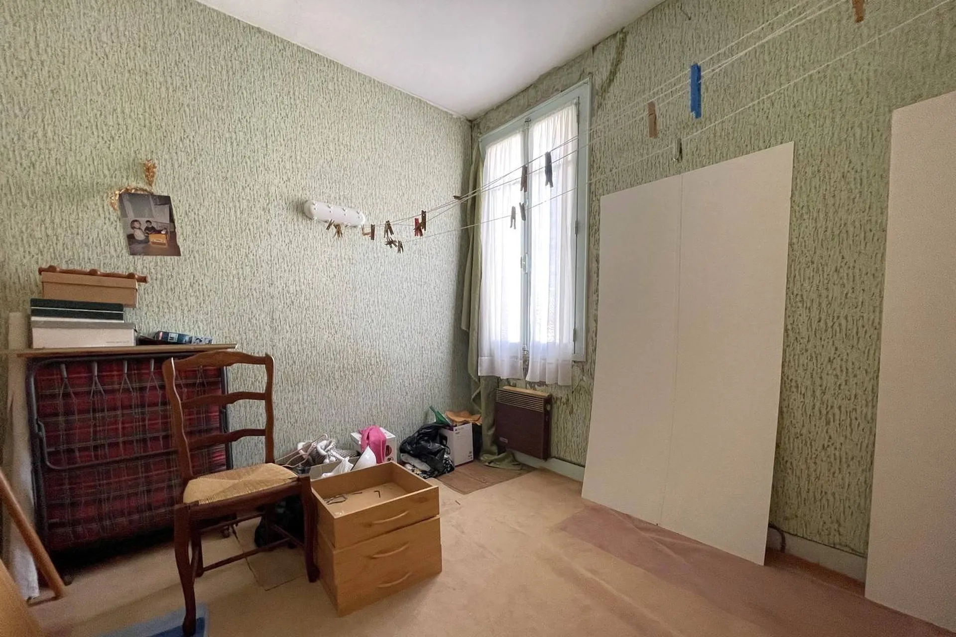 Maison mitoyenne située à Arques-La-Bataille, d’une superficie habitable de 81,24 m², bâtie sur son terrain de 410 m², Seine Maritime, 76