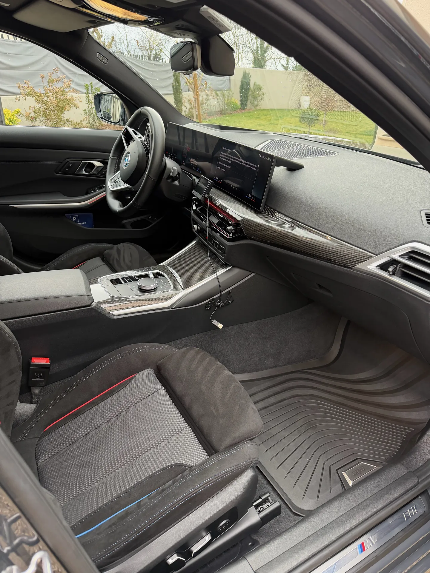 Nettoyage intérieur haut de gamme BMW 340d à Andrézieux-Bouthéon