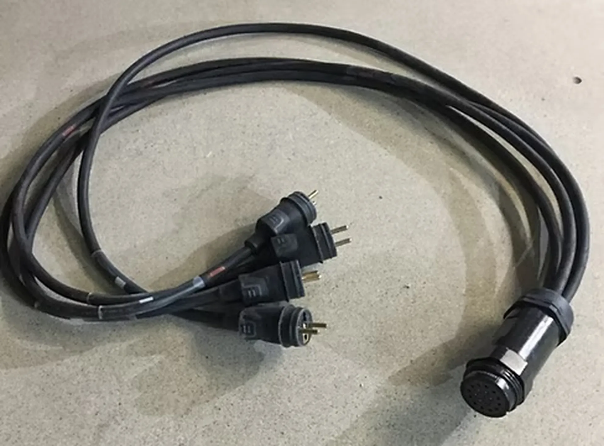 MULTIPAIRE ELECTRIQUE 2.5 23M 4 CANAUX