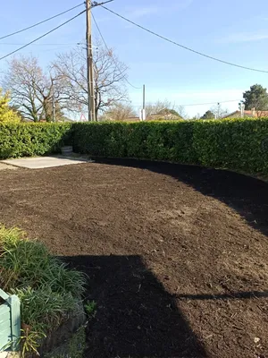 Création d'un gazon avec semis sur la commune de saint André de Cubzac en Gironde proche Blaye