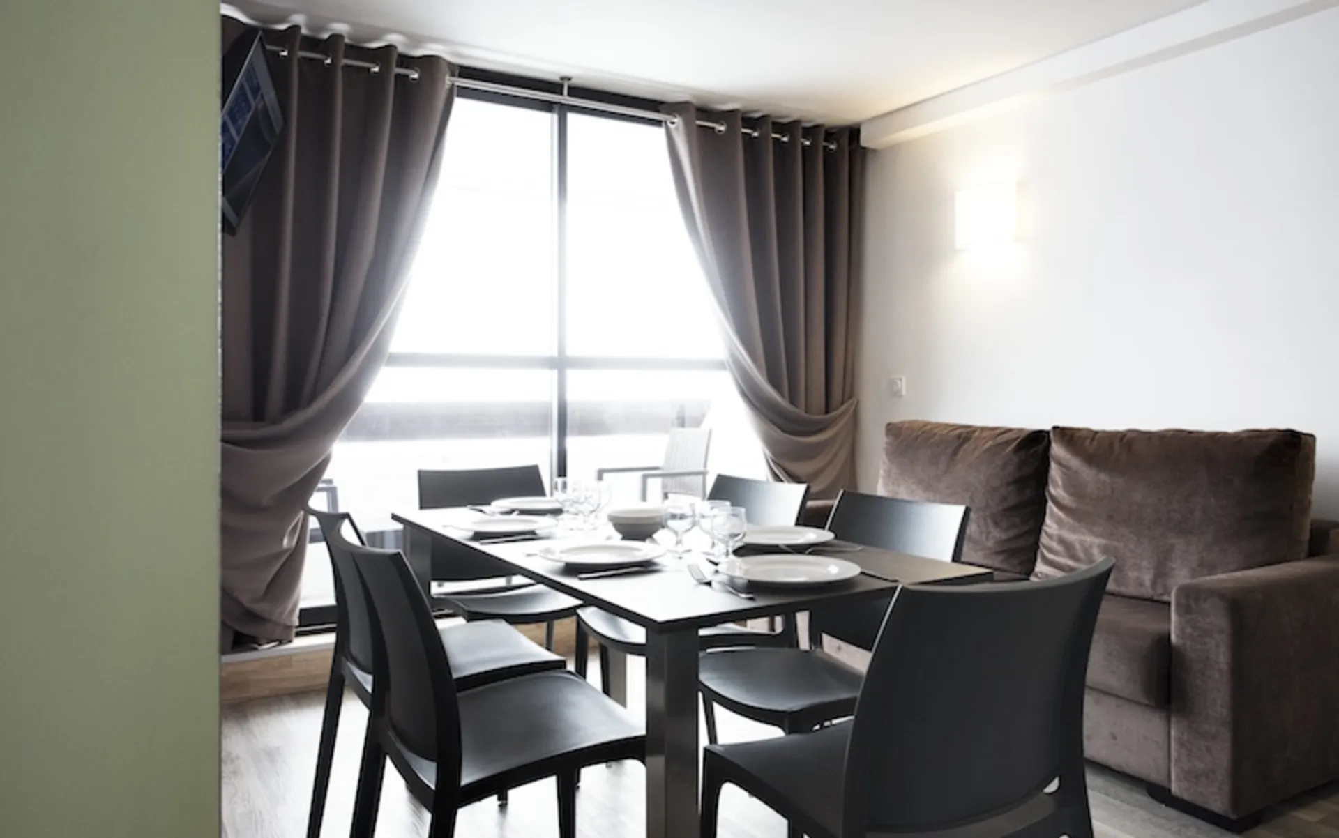 Résidence Pierre Blanche avec accès direct aux pistes dans la station des Ménuires du Massif de la Tarentaise