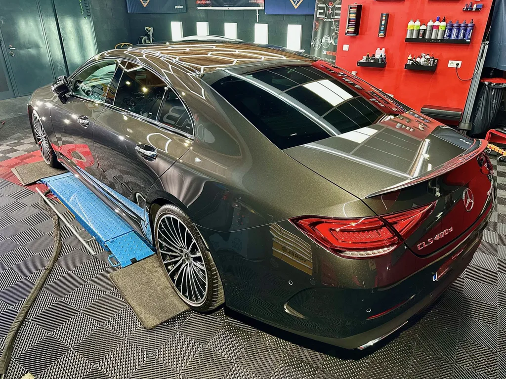 spécialiste du traitement céramique sur lyon Mercedes CLS