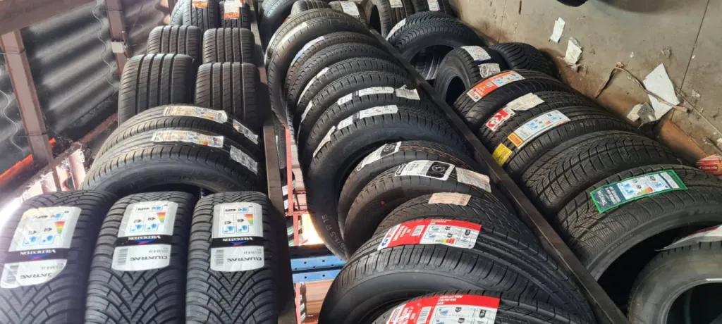 Notre zone d'activité pour ce serviceVendeur de pneus neufs pour voitures et deux roues près de La Garde 83130