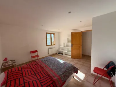 Maison avec piscine proche de la mer aux Issambres avec de belles surfaces et une vue panoramique