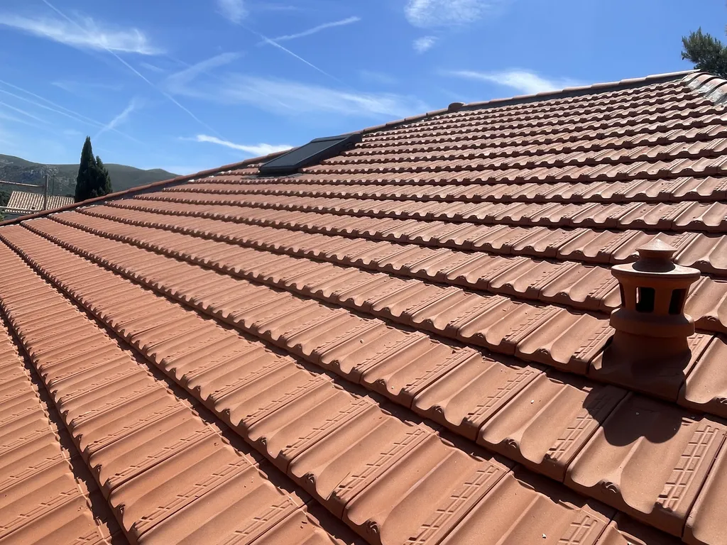 changement de toiture de maison à Vauvenargues 13126 près d’Aix-en-Provence 