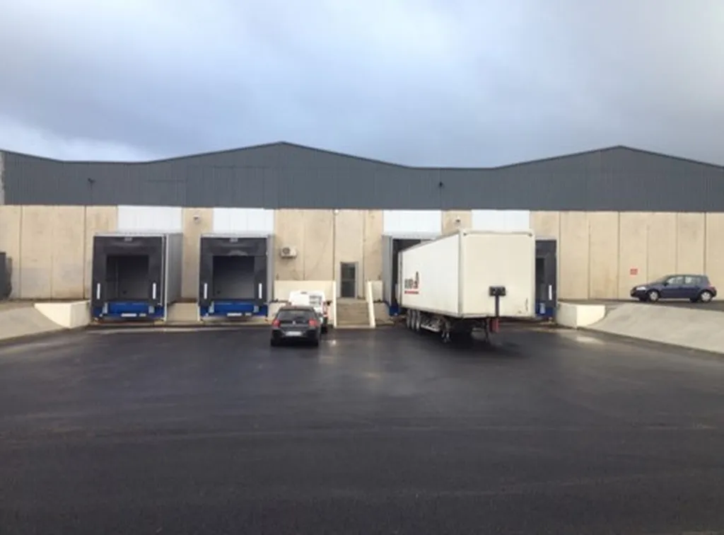 Maîtrise d’œuvre pour le réaménagement et la rénovation d’une plateforme logistique de 8 000 m² à Lunel Viel