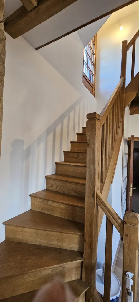 Rénovation enduit airless, peinture murs, plafonds et poutres entre ELBEUF ET ROUEN 