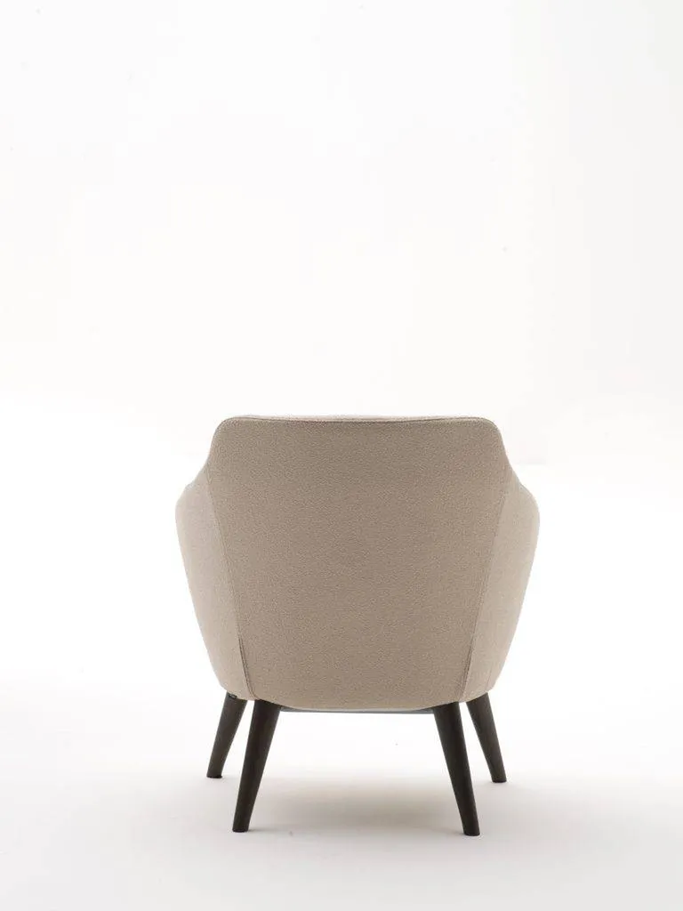 Setar canapé et fauteuil : Design et confort pour vos espaces professionnels à Nîmes