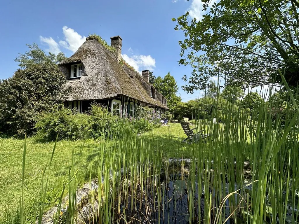 A vendre maison de caractere en Normandie dans les boucles de la seine.