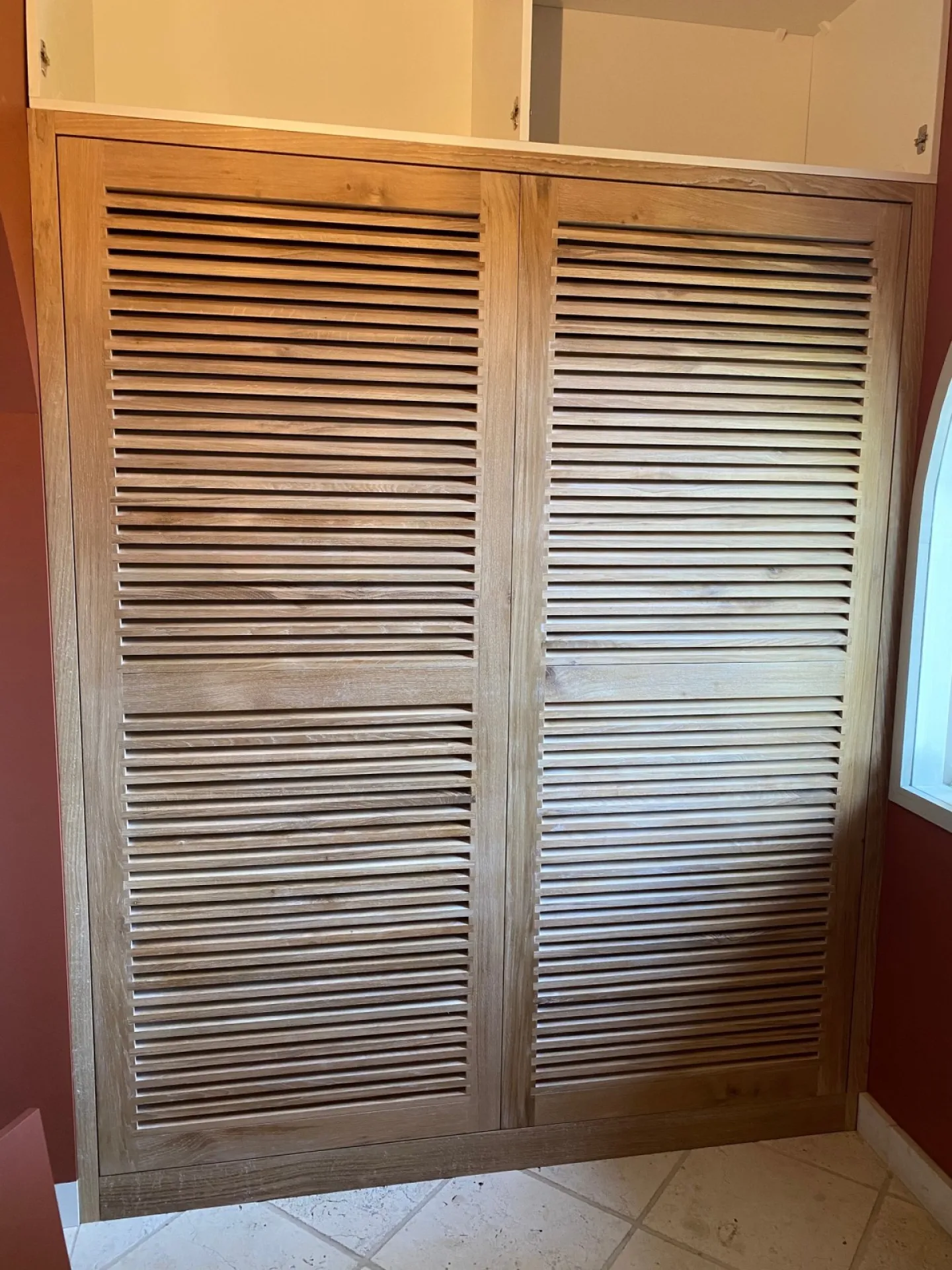 placard en chene persienne