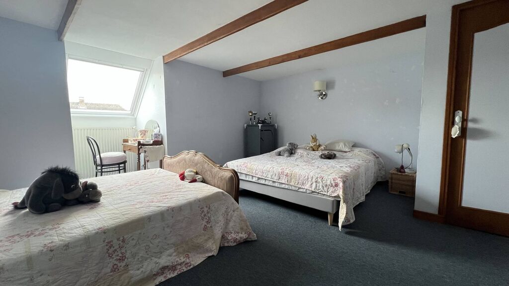 PAVILLON DE CHARME DANS UN CADRE VERDOYANT