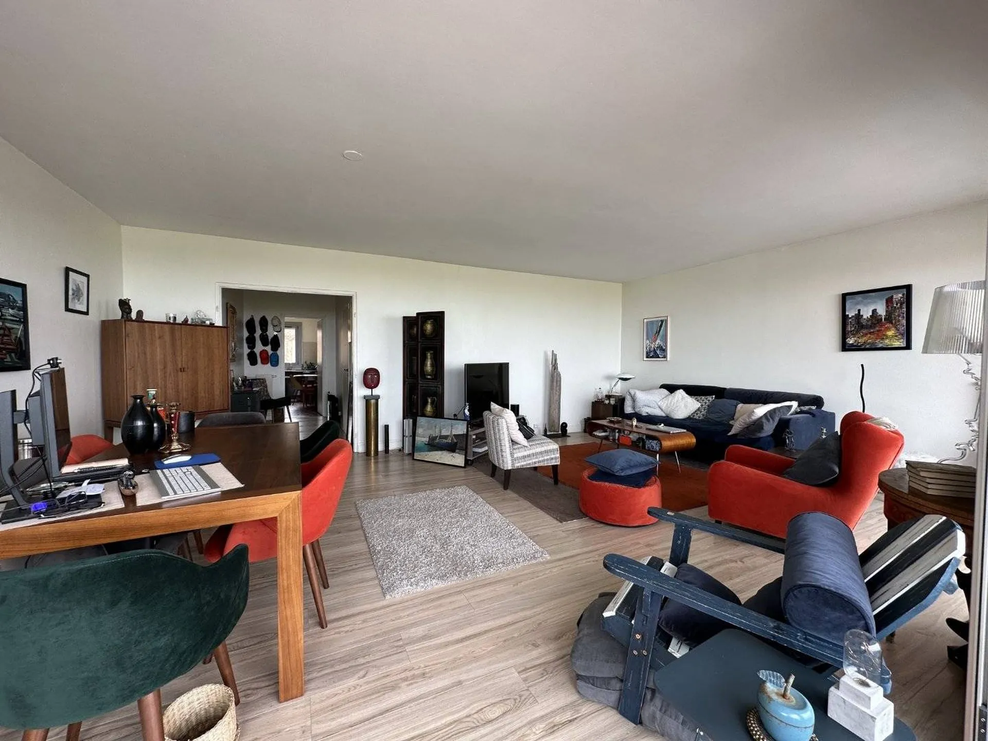 Vends Appartement vue mer de 94m², situé au 2ème étage d'une résidence sécurisée avec ascenseur