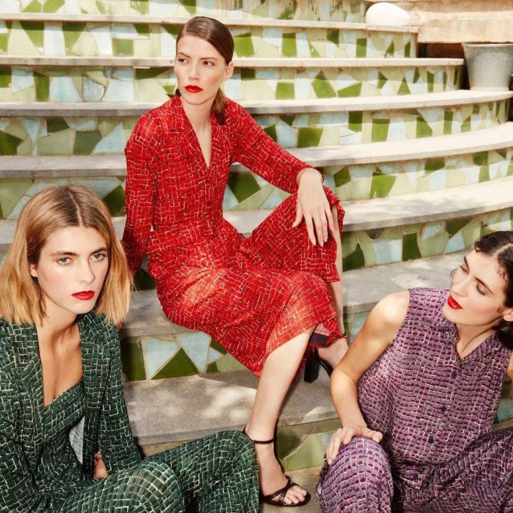 Siyu une féminité chuchotée, des motifs uniques, une maison de mode conçue par et pour les femmes.