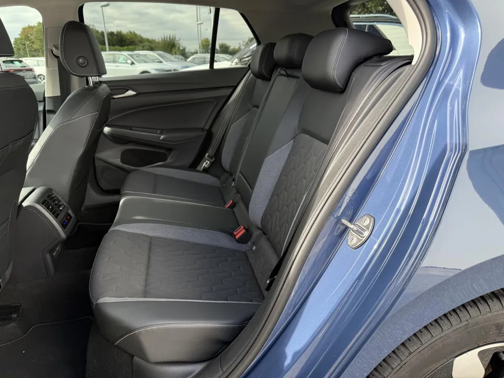 Volkswagen Golf 8 d’occasion à Rouen : berline diesel boîte automatique garantie chez Caudebec Automobiles La Frénaye