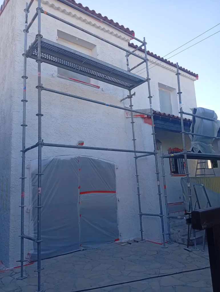 Reprise et remise en état d’une façade à Draguignan