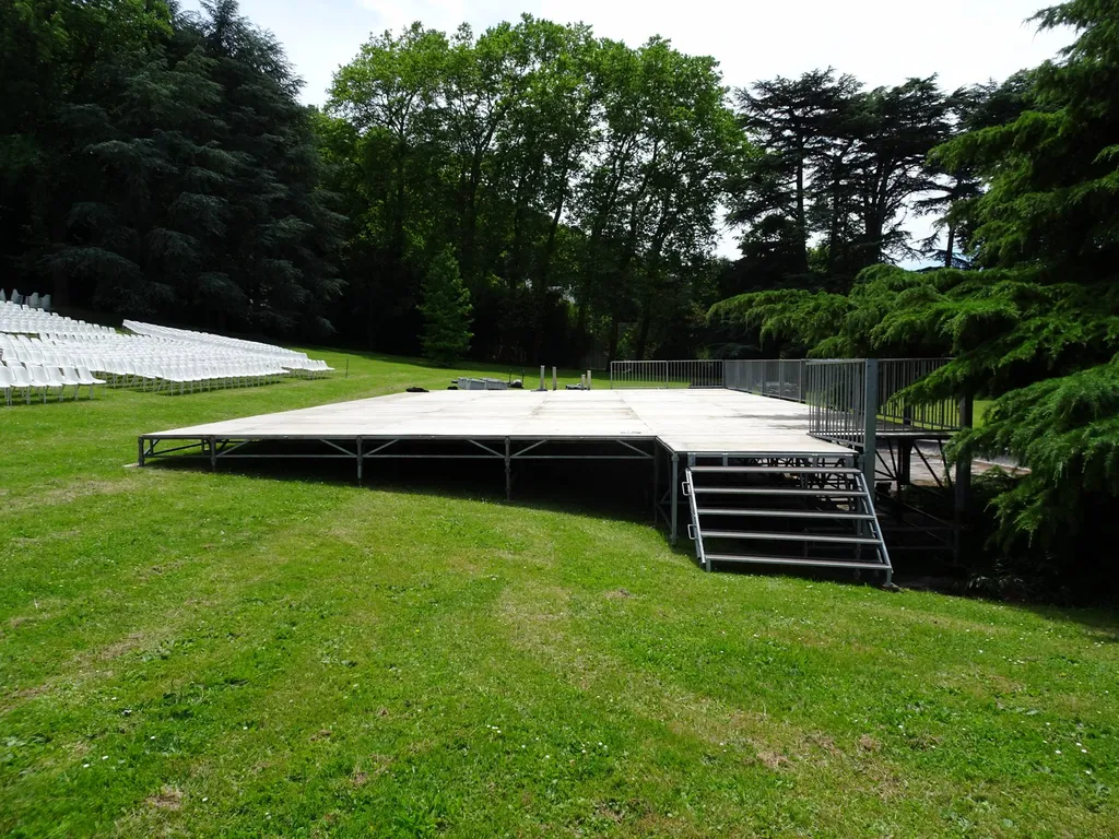 Location scène festival dans la région Rhône-Alpes