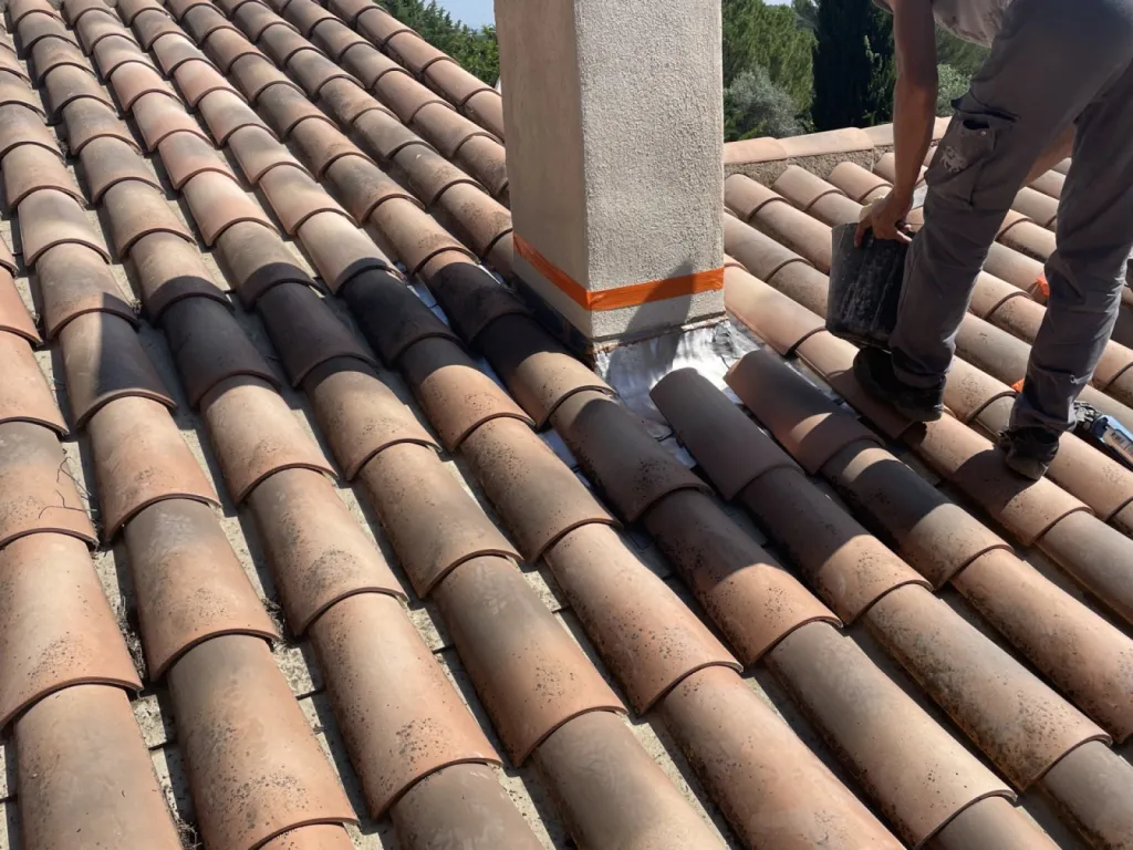 couvreur pour changement de tour de cheminée en plomb sur istres 13800