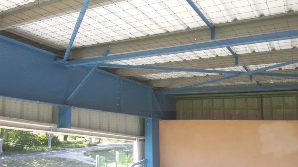 filet anti pigeon pour tribune stade bouches du rhone