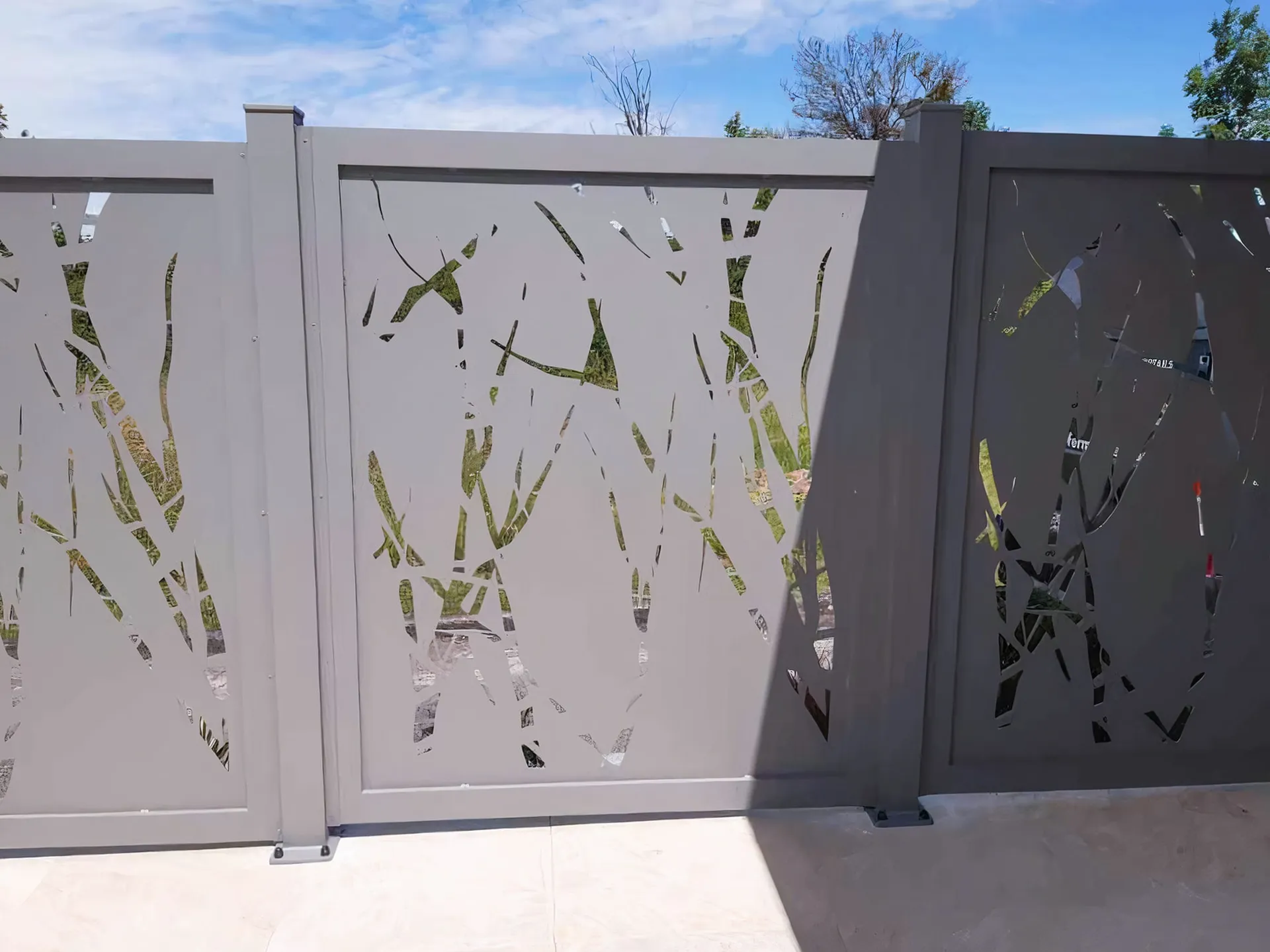 Demandez un prix pour une clôture alu design et moderne à Montbéliard ou Audincourt