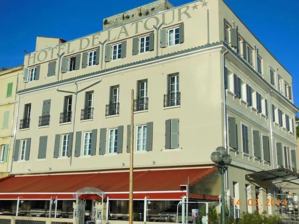 Façade HOTEL DE LA TOUR en BADIGEON DE CHAUX de TERRE DU MONDE