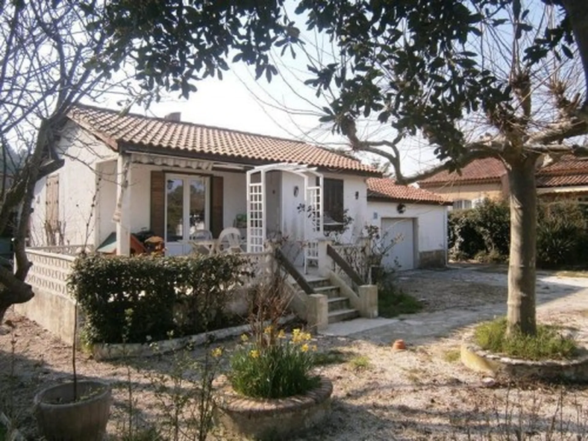 Vente maison Roquefort La Bédoule quartier calme avec terrain plat